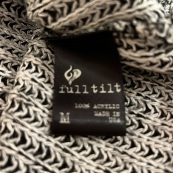 Full Tilt- Ribbed Knit Gray Marled Color
Block Pullover Sweater - Picture 7 of 7